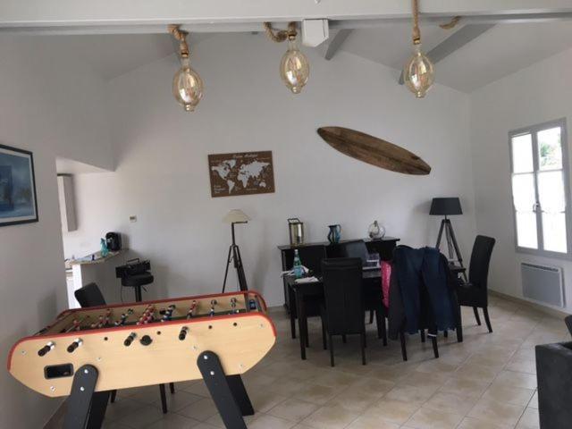 Gite Avec Piscine Privative LʼAiguillon-sur-Vie Esterno foto